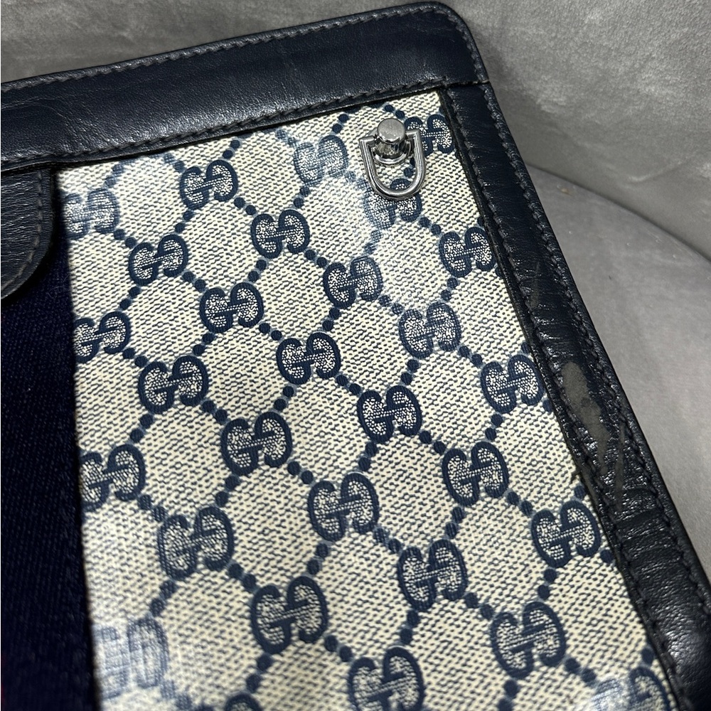 Authentic Gucci Signature blue clutch with added D-rings. Preowned - Picture 3 of 11